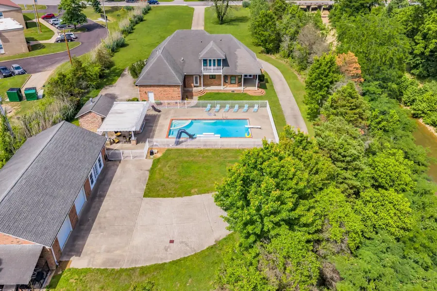202 North Clydeton Road, Waverly, TN 37185 - #2