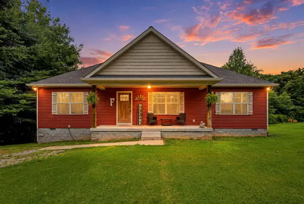 222 Hog Back Ridge Rd, Bethpage, TN 37022