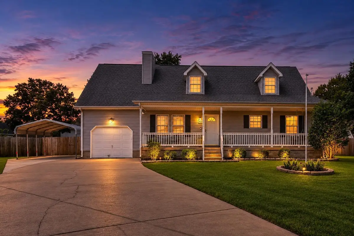 411 Watersedge Ln, La Vergne, TN 37086 - #1