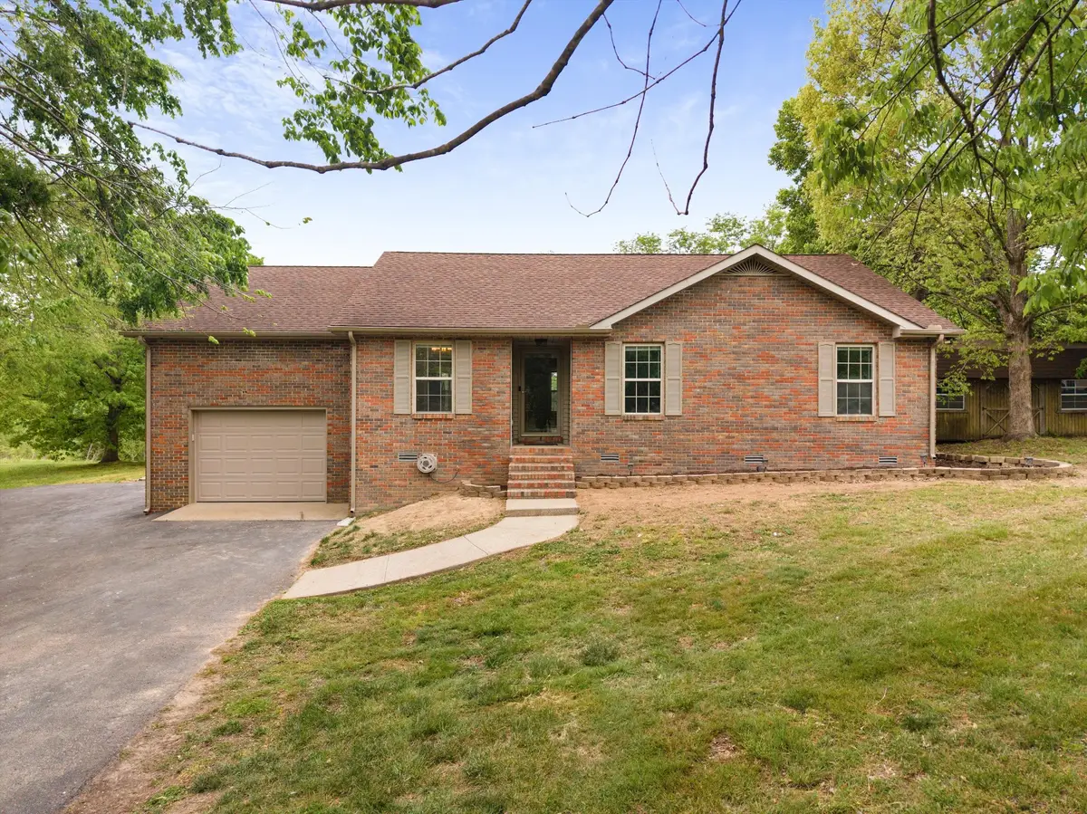 78 Angela Ln, Westmoreland, TN 37186 - #1