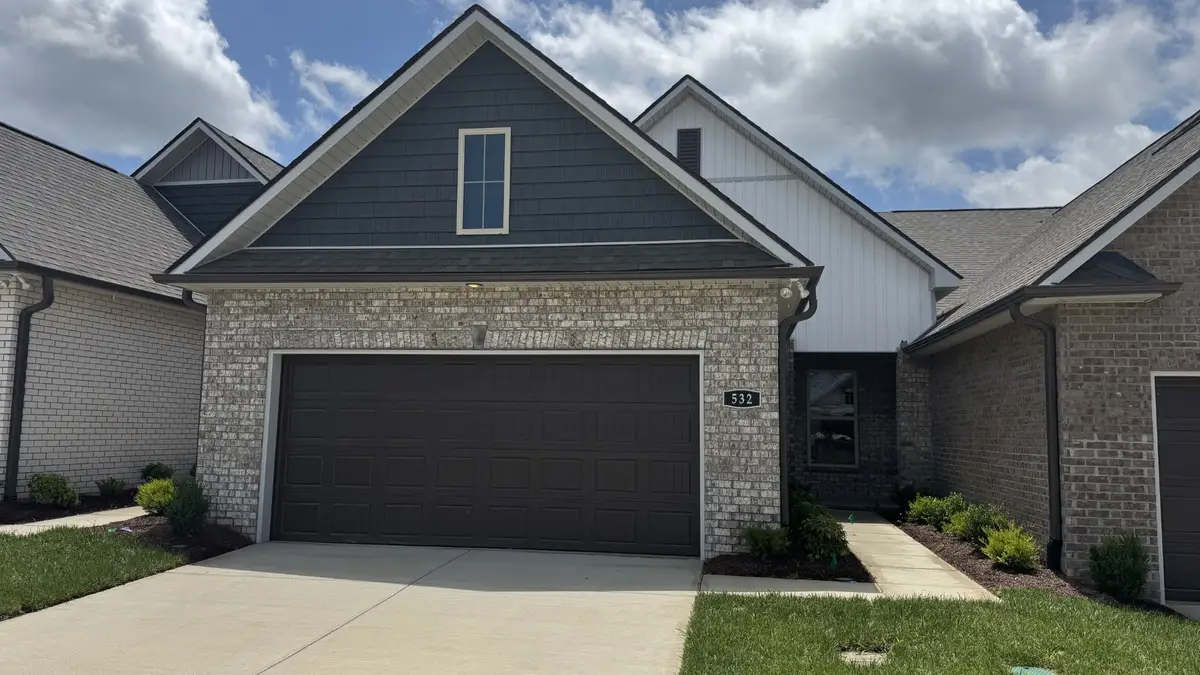 532 W Foxrun, Springfield, TN 37172 - #1