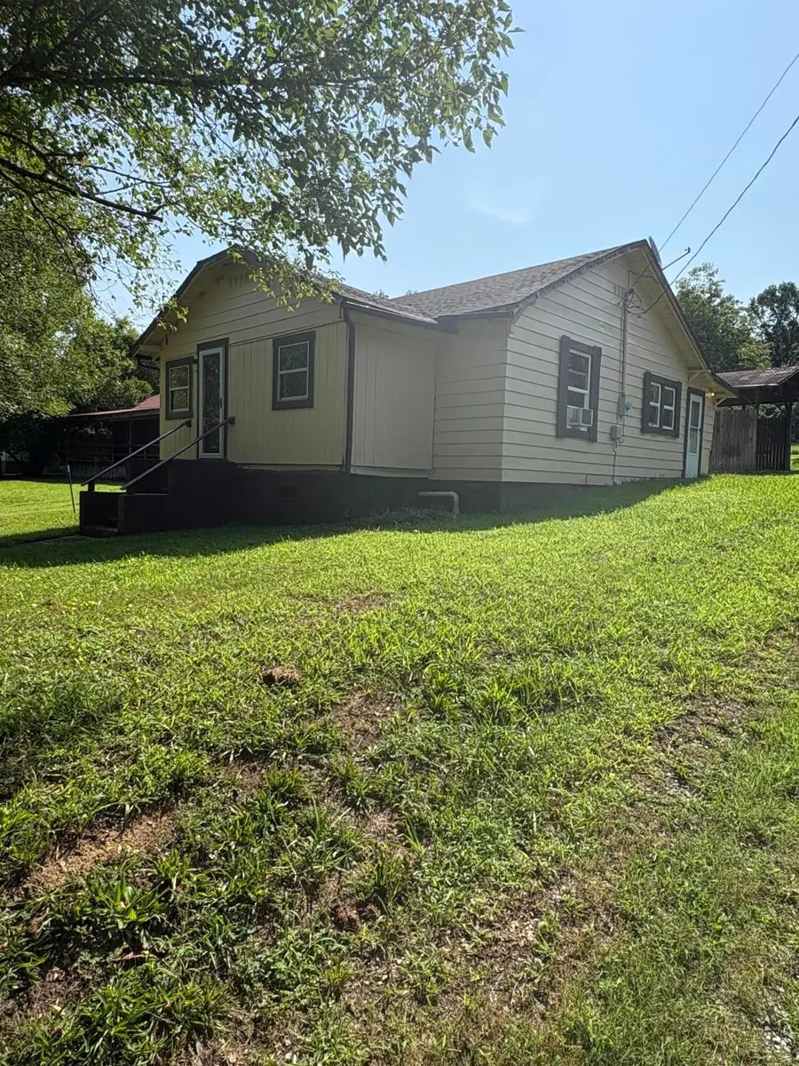 1117 Bledsoe Dr, Etowah, TN 37331 - #2