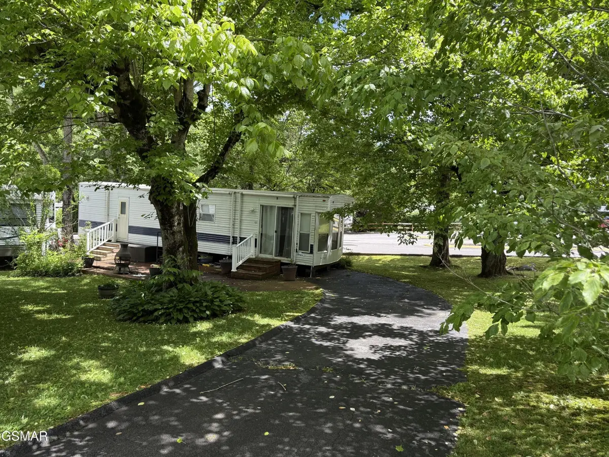 4229 E Parkway #10, Gatlinburg, TN 37738 - #1