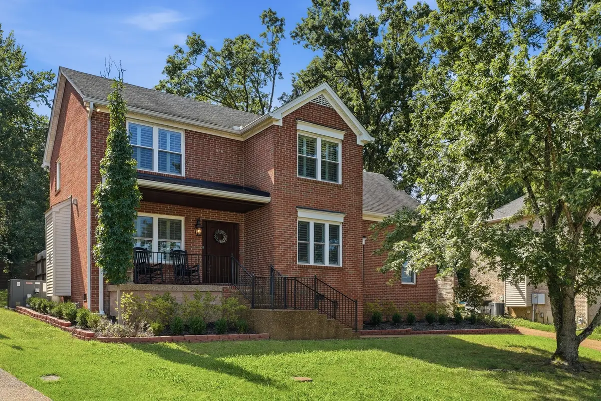 737 Cedar Crest Dr, Nashville, TN 37209 - #1
