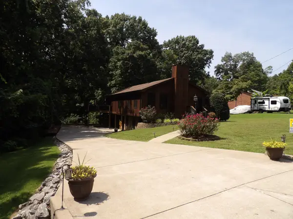 1002 Winding Way Dr, White House, TN 37188