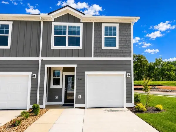 274 Darlington Dr, Dickson, TN 37055