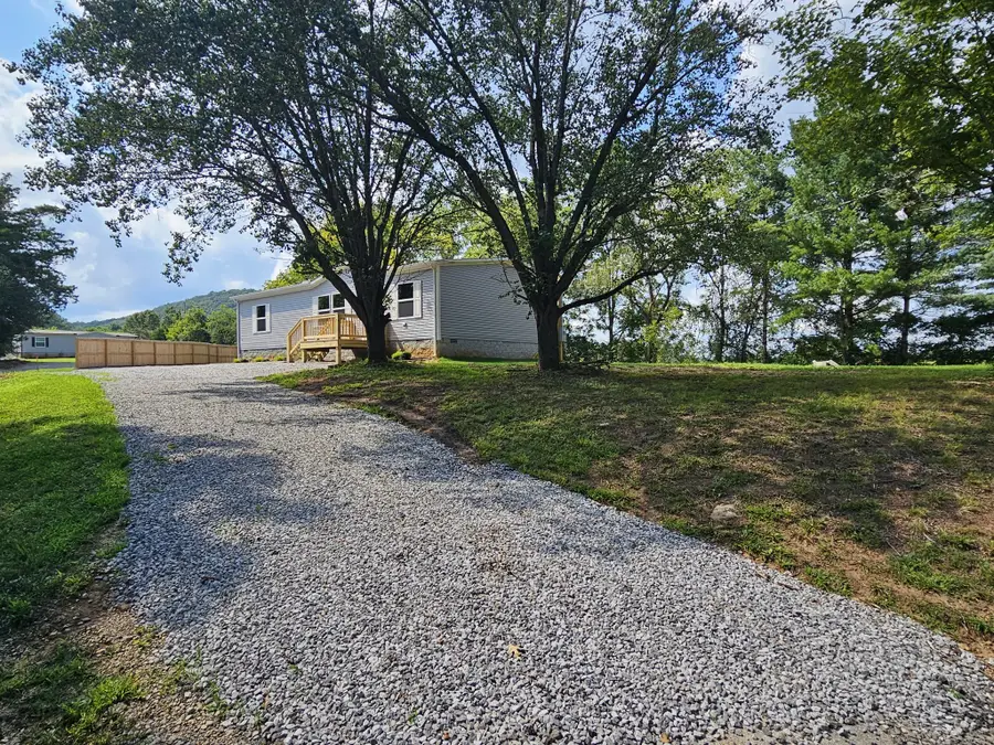 2516 Goodbar Rd, Rock Island, TN 38581 - #3