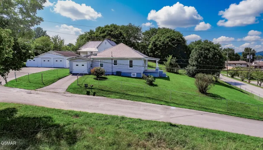 359 Old Knoxville Highway, Newport, TN 37821 - #2
