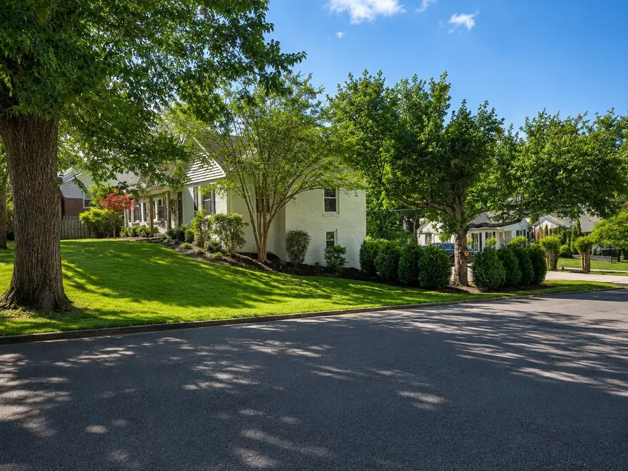900 Woodmont Blvd, Nashville, TN 37204 - #3