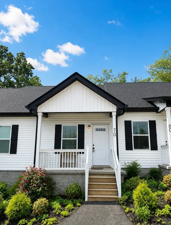 70 Five Oak Ln, Hartsville, TN 37074