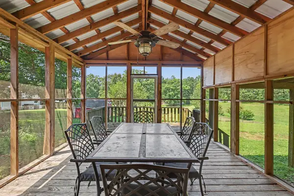 7440 Johnny Crow Rd, Lyles, TN 37098