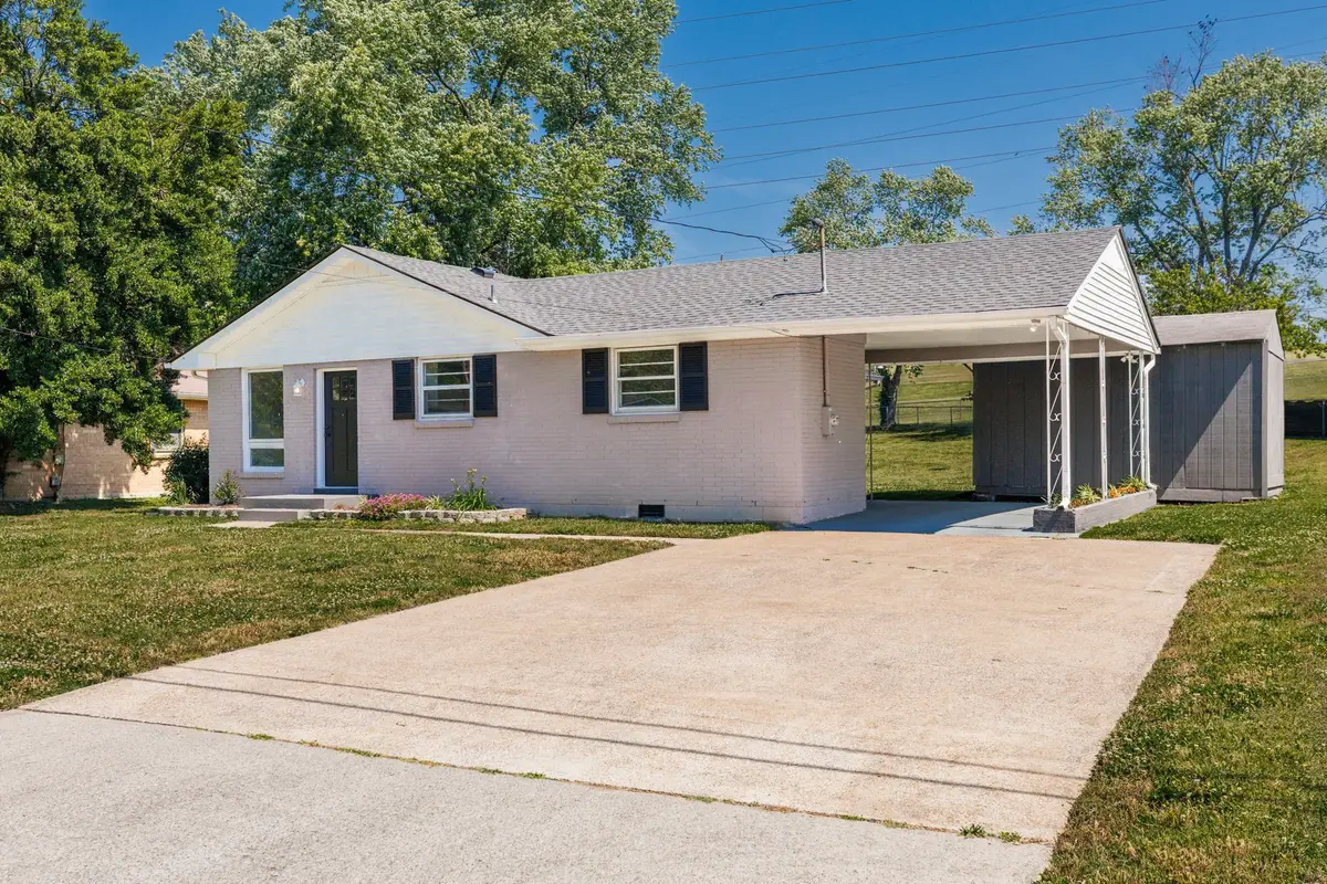 3228 Cloverwood Dr, Nashville, TN 37214 - #1