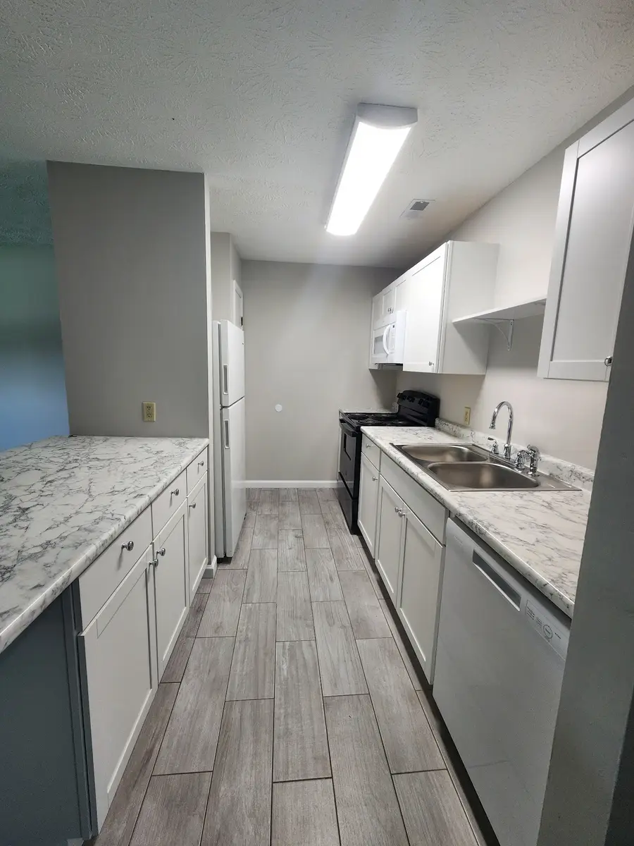 20 W Borden St, Cookeville, TN 38501 - #2