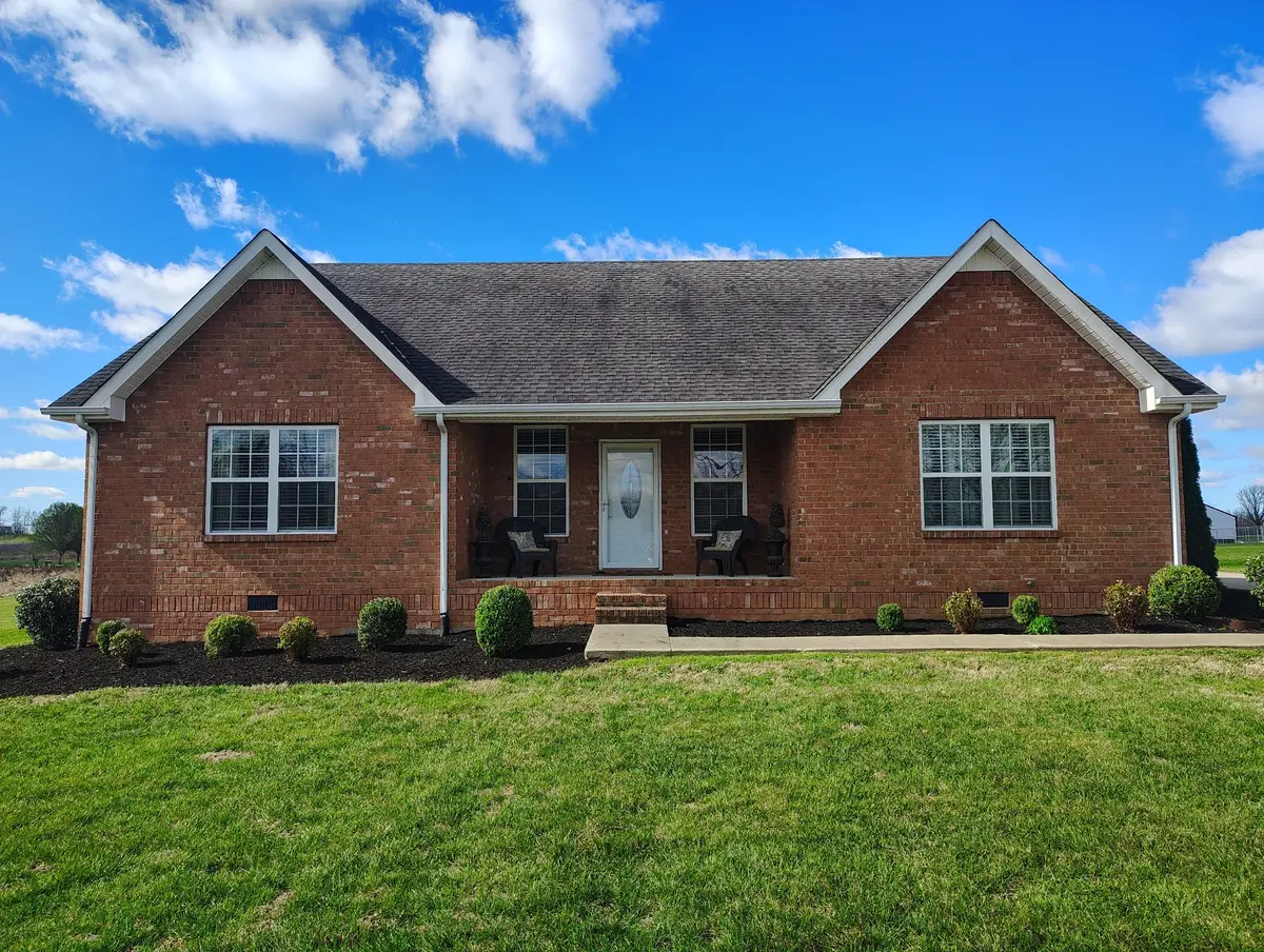 597 Long Creek Rd, Lafayette, TN 37083 - #1