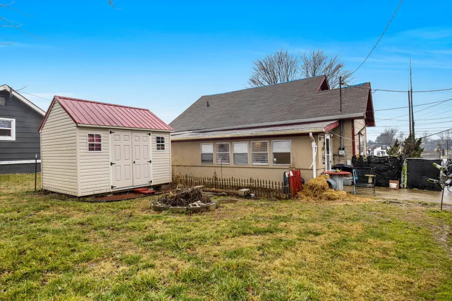 2461 Old Greenbrier Pike, Greenbrier, TN 37073 - #2