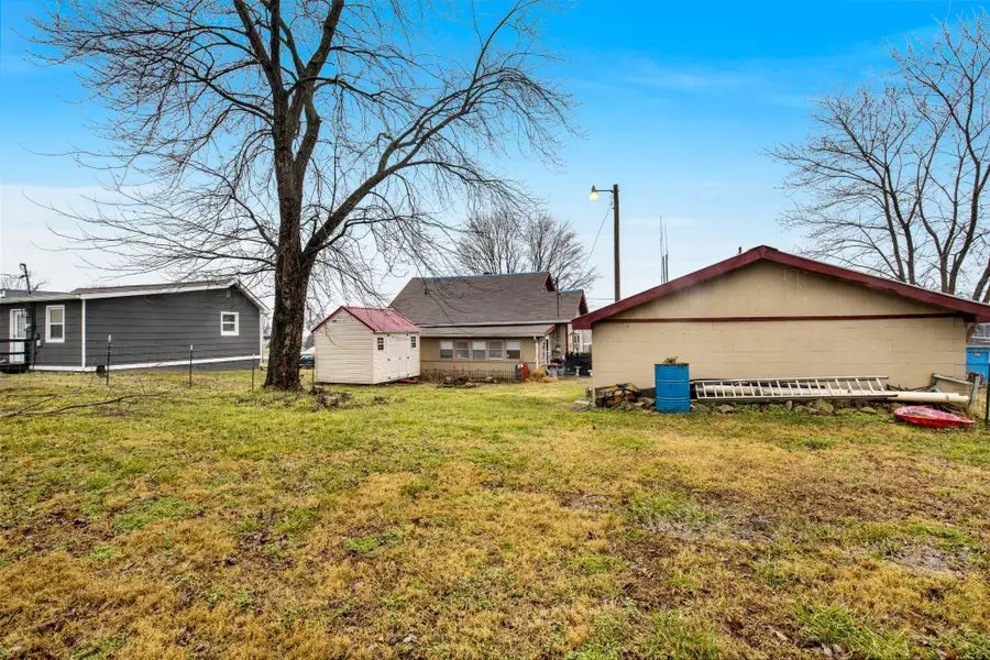 2461 Old Greenbrier Pike, Greenbrier, TN 37073 - #3