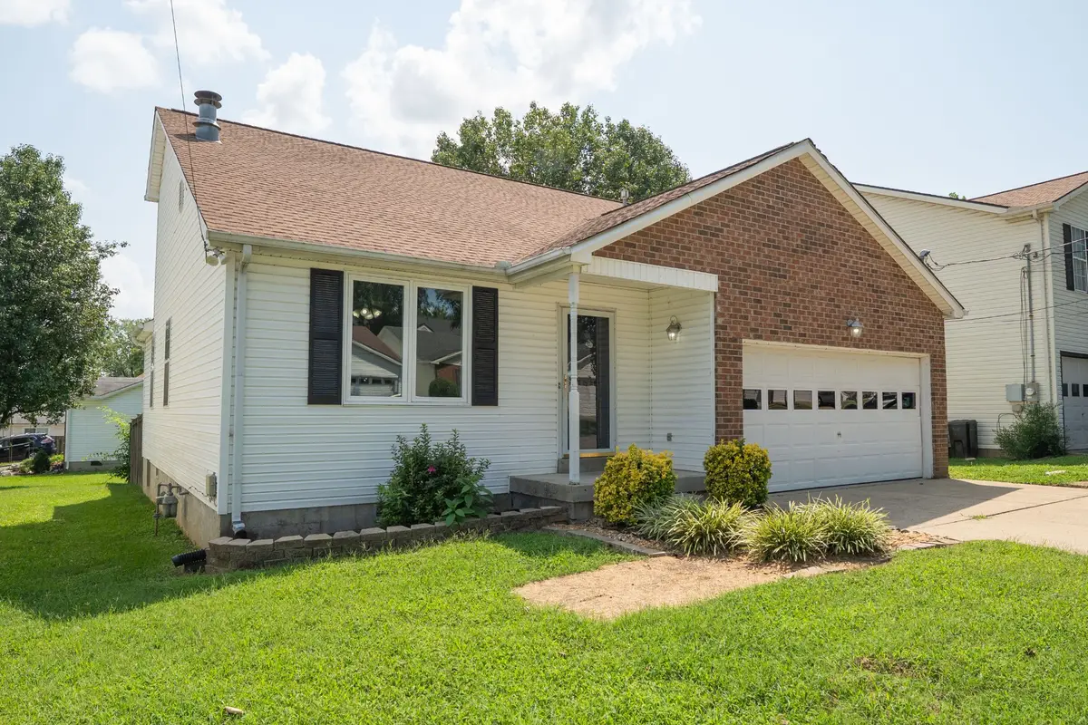 104 Edgehill Ln, Hendersonville, TN 37075 - #1
