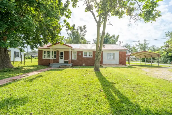 435 Belmont St, Savannah, TN 38372