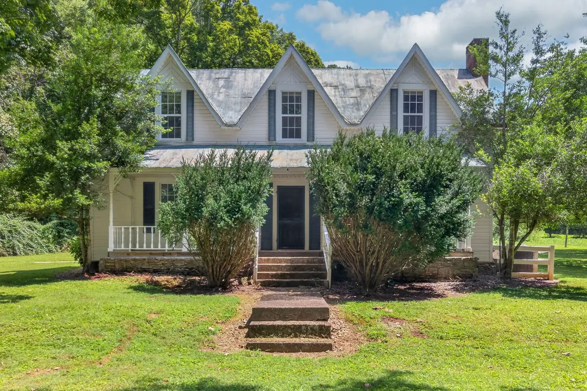 527 Ward Fork Rd, Whitleyville, TN 38588 - #1