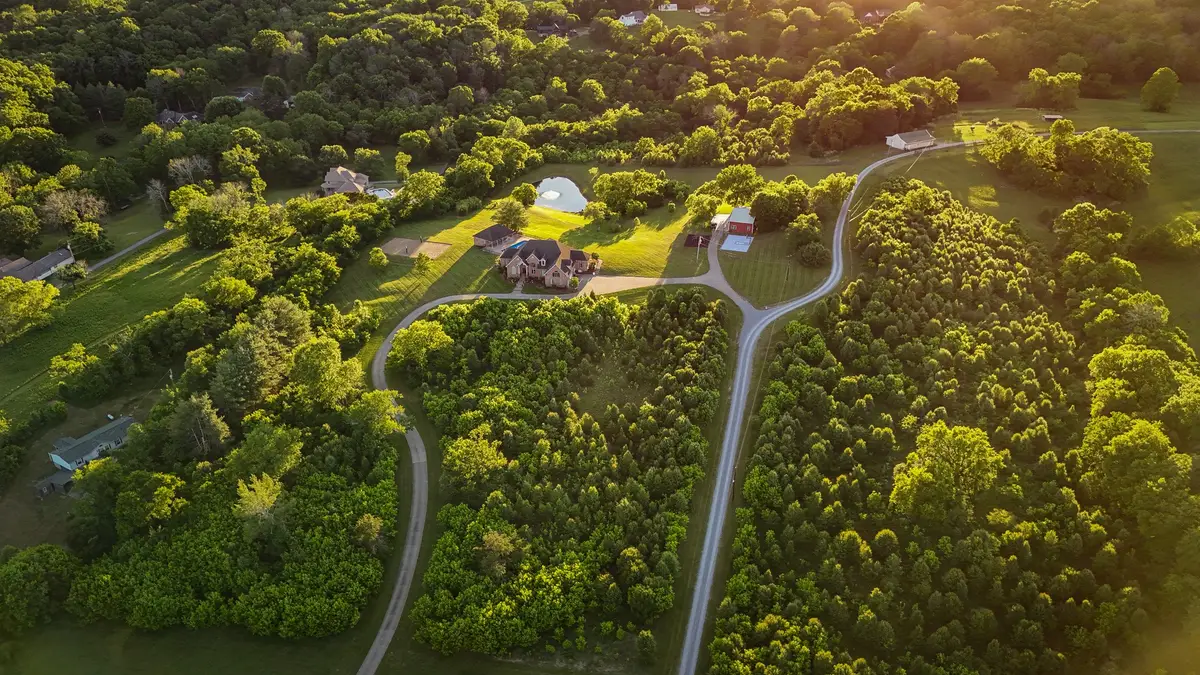 1357 Madison Creek Rd, Goodlettsville, TN 37072 - #1