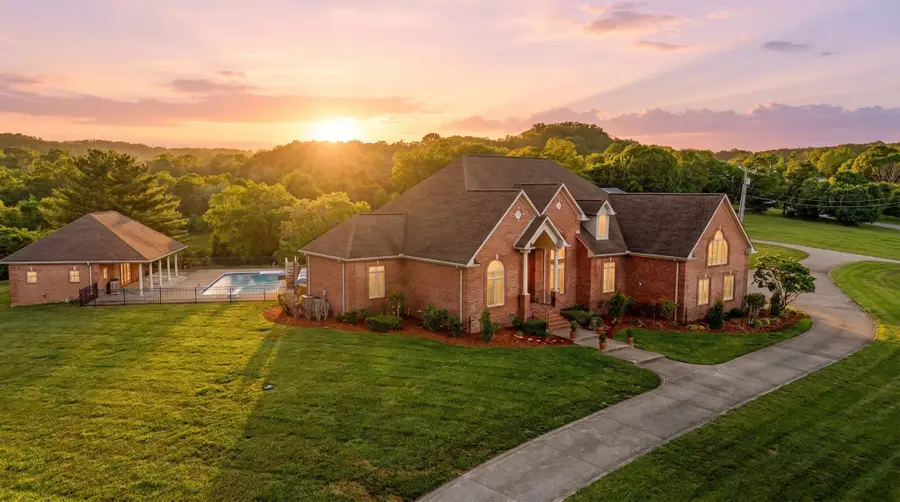 1357 Madison Creek Rd, Goodlettsville, TN 37072 - #3