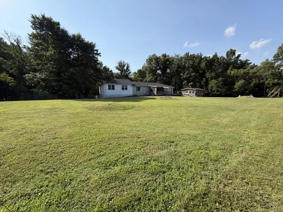 3662 Lake Rd, Woodlawn, TN 37191 - #2