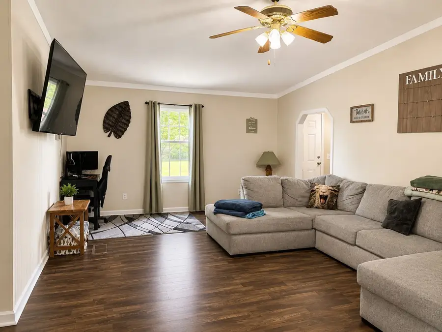 3231 E Stinson Rd, Lafayette, TN 37083 - #3