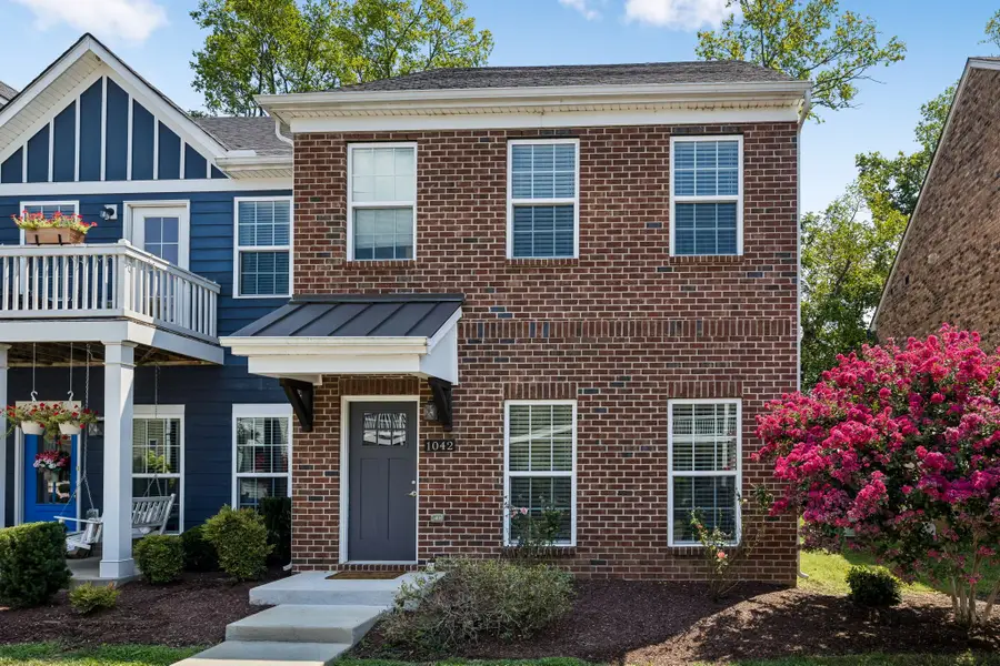 1042 Emery Bay Cir, Hendersonville, TN 37075 - #2