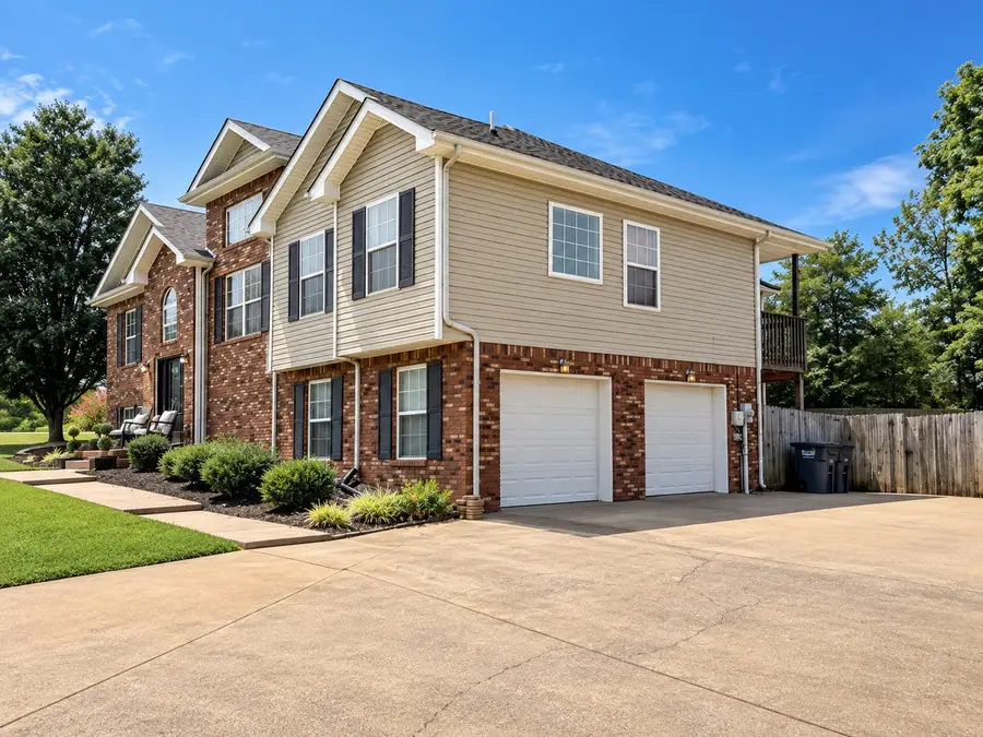 1382 Mountain Way, Clarksville, TN 37043 - #2