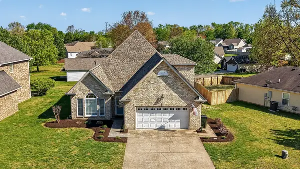1415 Harrington Dr, Gallatin, TN 37066