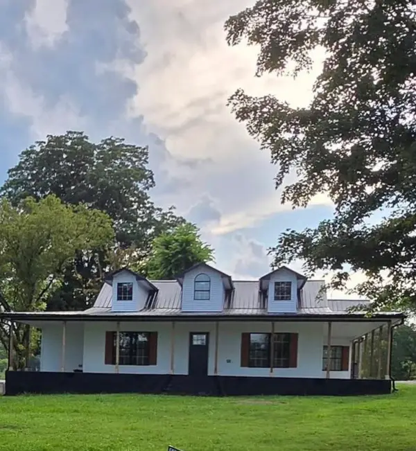 138 Shelbyville Hwy, Fayetteville, TN 37334