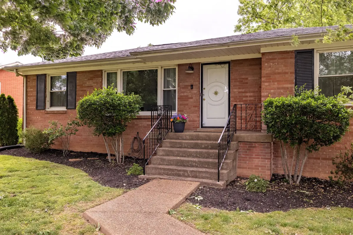 400 Freda Villa, Madison, TN 37115 - #1