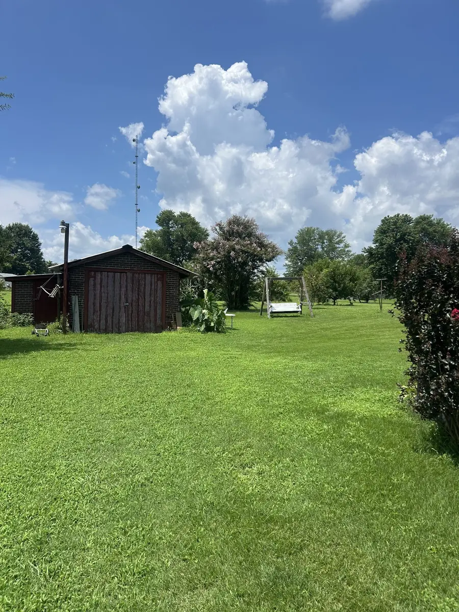 2629 Highway 43 S, Leoma, TN 38468 - #3