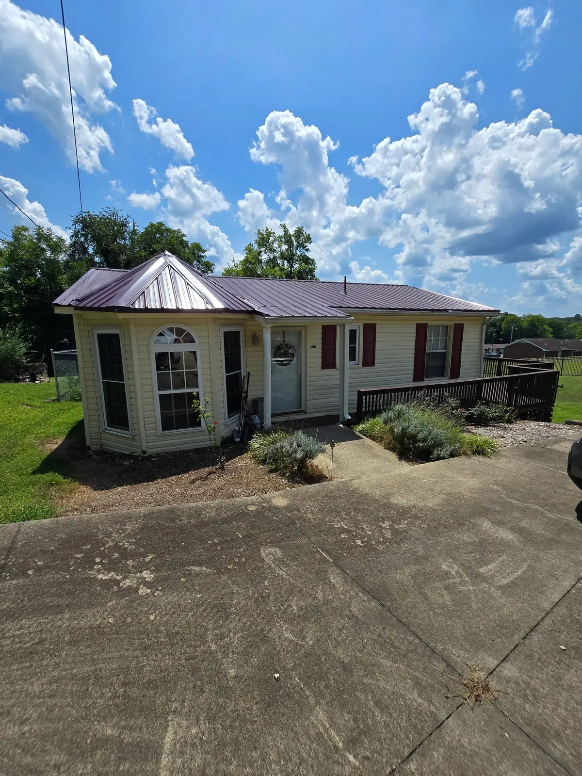 527 E Grigsby St E, Pulaski, TN 38478 - #1