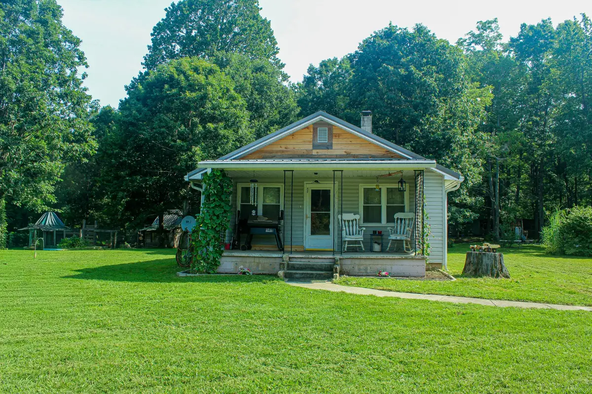 42 Dripping Springs Ct, Monterey, TN 38574 - #1