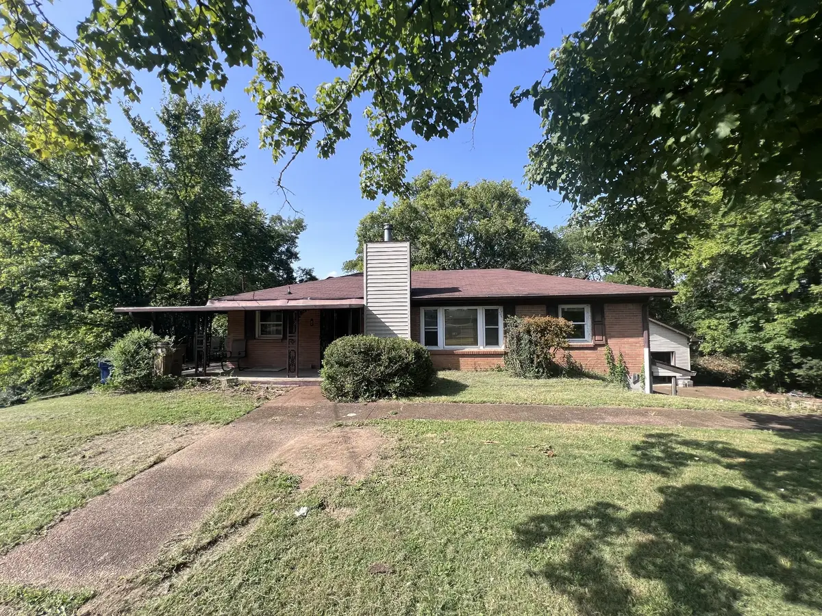 221 Pear Orchard Dr, Goodlettsville, TN 37072 - #1