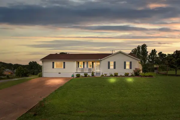 78 Patterson Cir, Mc Ewen, TN 37101