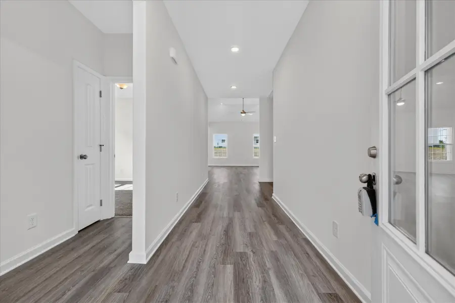 1204 Willow Bend Dr, Clarksville, TN 37043 - #2