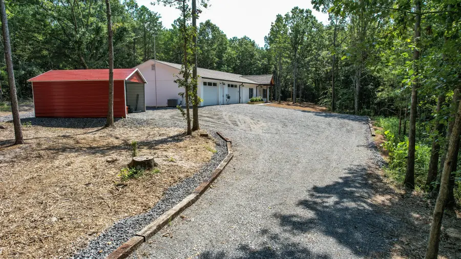 300 Mcclure Rd, Benton, TN 37307 - #2