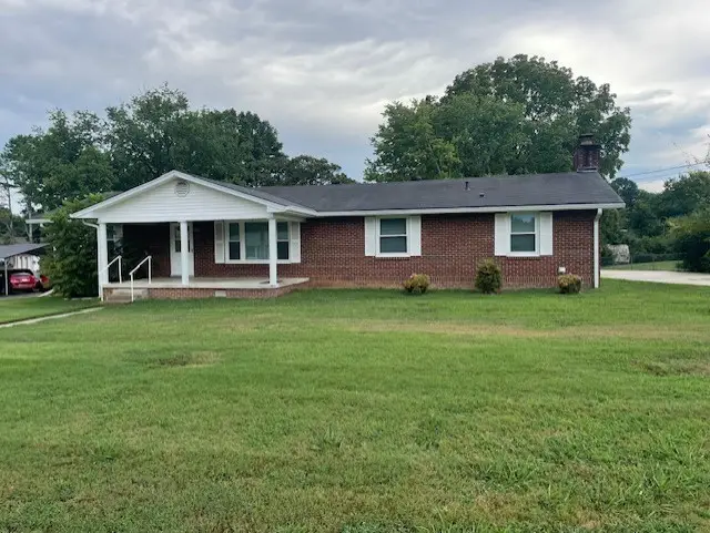 1306 Raby Ave, Shelbyville, TN 37160 - #1