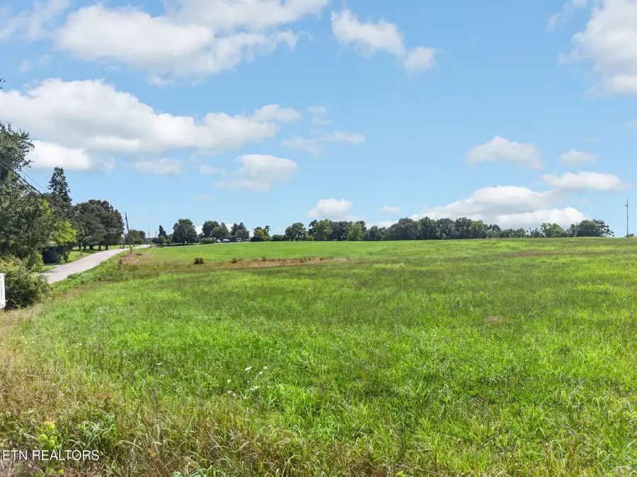 2 Pigeon Ridge Rd, Crossville, TN 38555 - #3