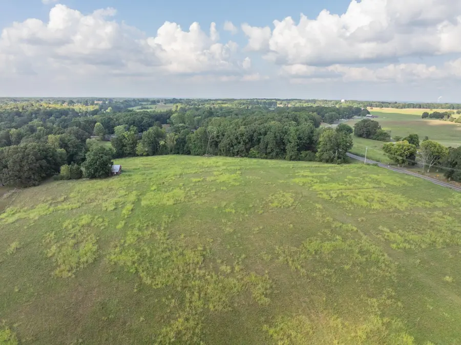 0 Main Street N, Tennessee Ridge, TN 37178 - #3