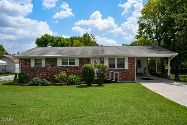 220 Pinedale Street, Maryville, TN 37801