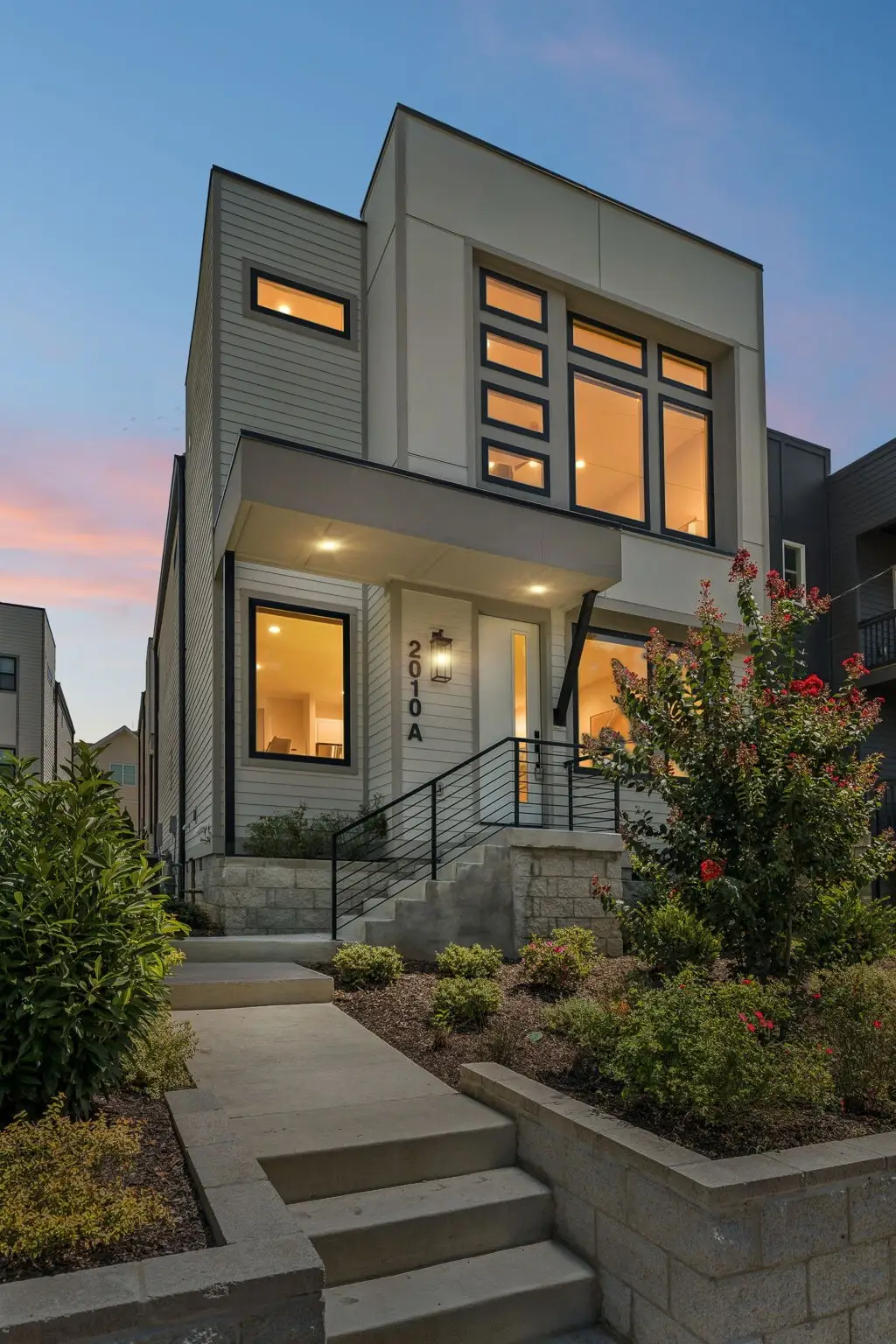 2010A 9th Ave N, Nashville, TN 37208 - #1