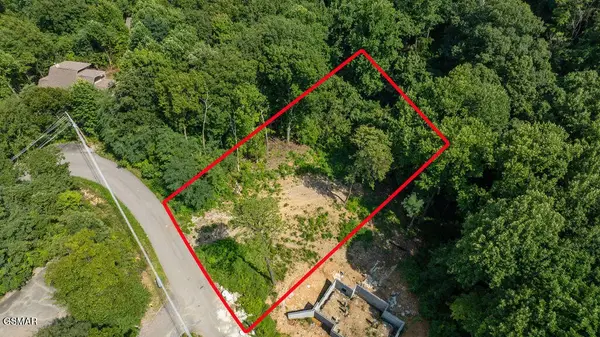 1315 Garrett Drive, Gatlinburg, TN 37738