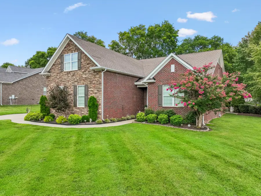 305 Dandelion Dr, Lebanon, TN 37087 - #3