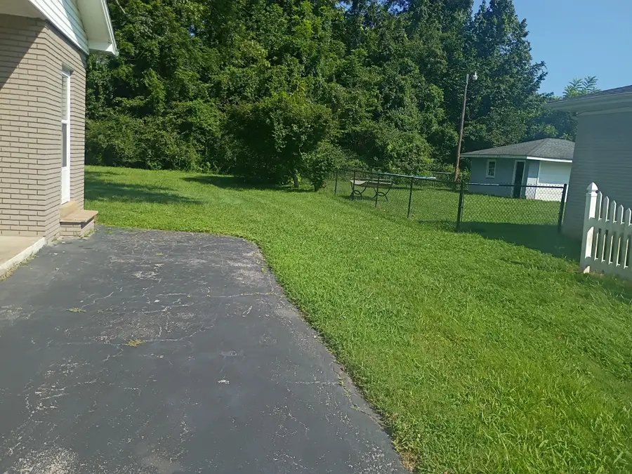 203 Sunset Dr, Waverly, TN 37185 - #3