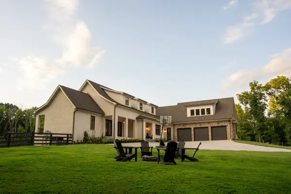 1489 Old Tva Rd, Columbia, TN 38401