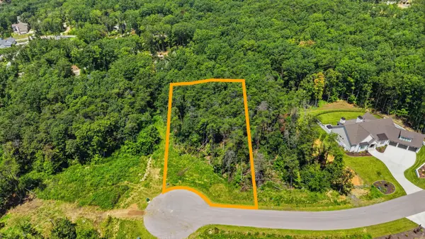 8381 Big Sky Lane, Signal Mountain, TN 37377