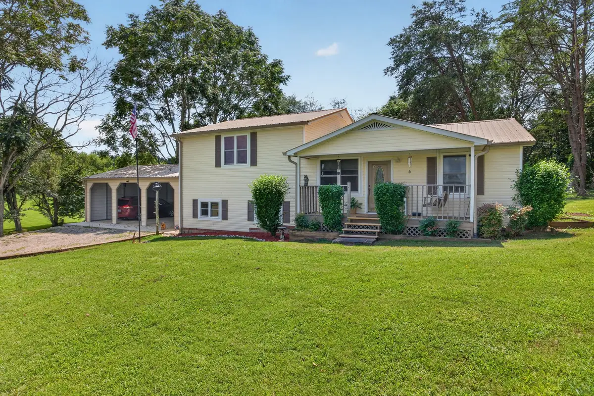 165 E Whitehall Rd, Cookeville, TN 38501 - #1